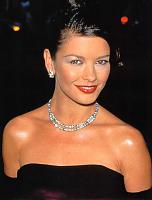 Нажмите на изображение для увеличения
Название: catherinezeta-jones13_20070918_1570623980.jpg
Просмотров: 374
Размер:	32.6 Кб
ID:	20218