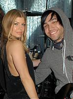 Нажмите на изображение для увеличения
Название: fergie_50th-grammy-party02.jpg
Просмотров: 382
Размер:	645.7 Кб
ID:	23227