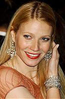 Нажмите на изображение для увеличения
Название: gwynethpaltrow13_20070917_1525083211.jpg
Просмотров: 321
Размер:	35.0 Кб
ID:	20183