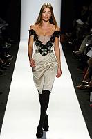 Нажмите на изображение для увеличения
Название: Carolina Herrera Fall 2006_1.jpg
Просмотров: 390
Размер:	39.7 Кб
ID:	45841